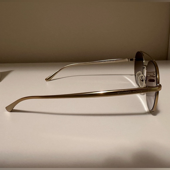 MK Gold Reflective Sunglasses - Picture 4 of 8
